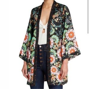 Alice + Olivia Lynne Reversible Kimono